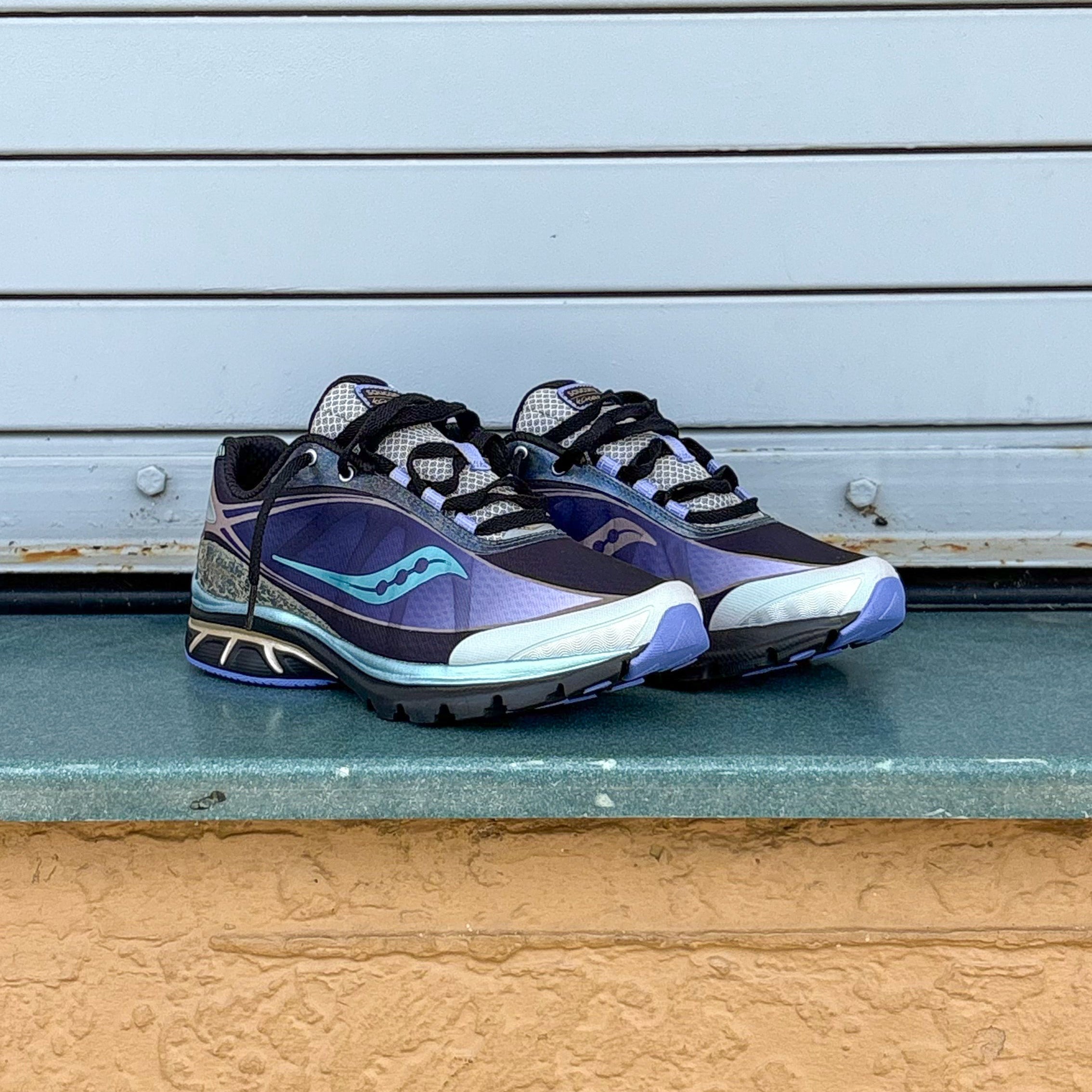 Mens Saucony Kinvara 1 (Black/Aureate)