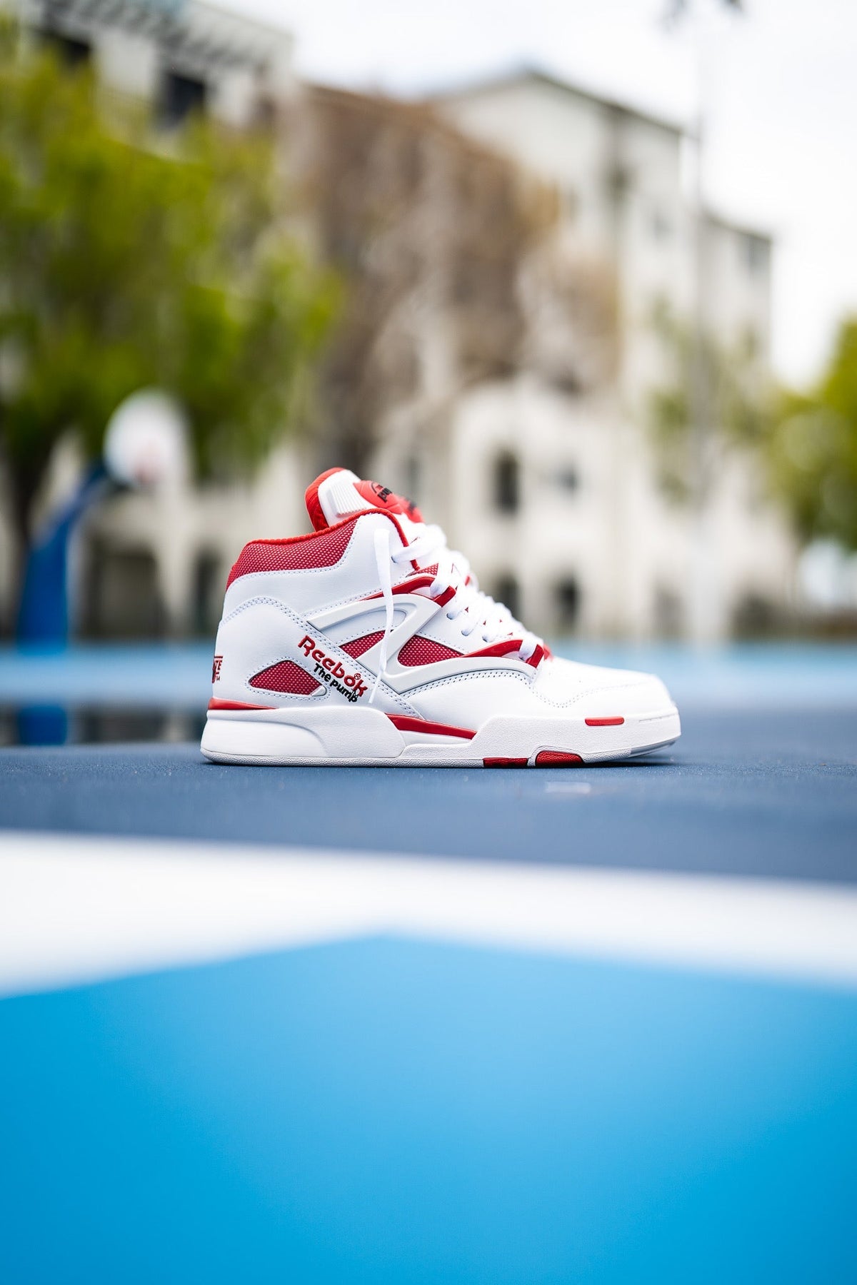 Reebok Pump Omni Zone II (Vector Red) – SNEAKER TOWN