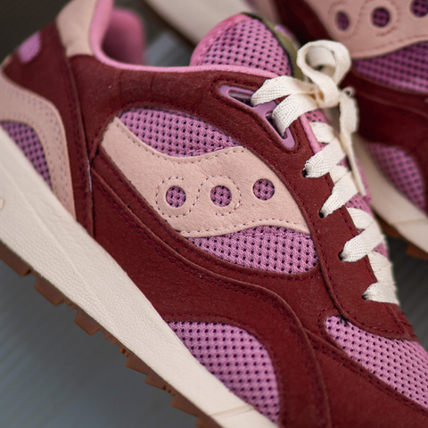 Burgundy saucony 2025