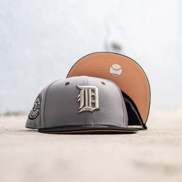 Burn Rubber Sneaker Boutique - Detroit Tigers Fitted Hat (Red