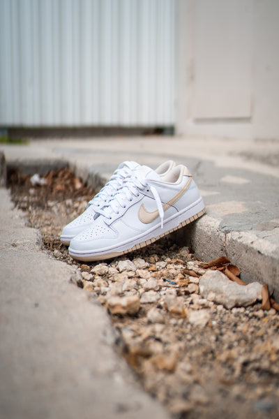 dunk low pearl white